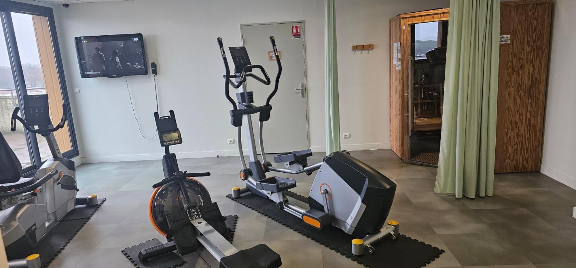 Brit Hotel Vendee Mer Les Achards  Ngoại thất bức ảnh